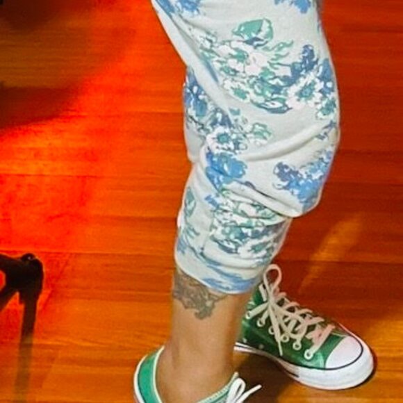 Women's Floral Jogger - Picture 16 of 16